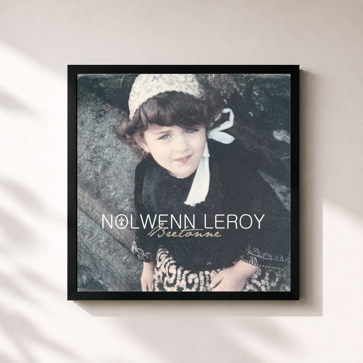 #noir Tableau carré de l'album Bretonne de Nolwenn Leroy, cadre noir 32x32 cm