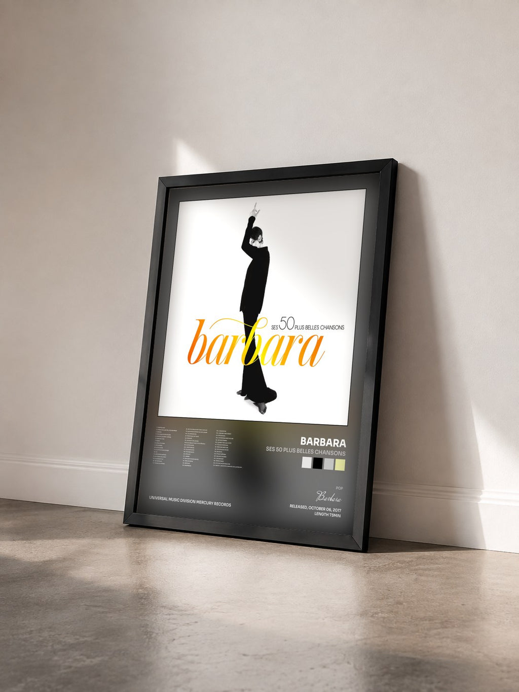 #noir Tableau de l'album Ses 50 plus belles chansons de Barbara vu de trois quarts, cadre noir