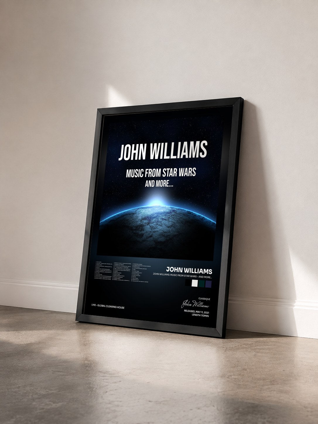 #noir Tableau de l'album John Williams: Music from Star Wars - and more... de John Williams vu de trois quarts, cadre noir