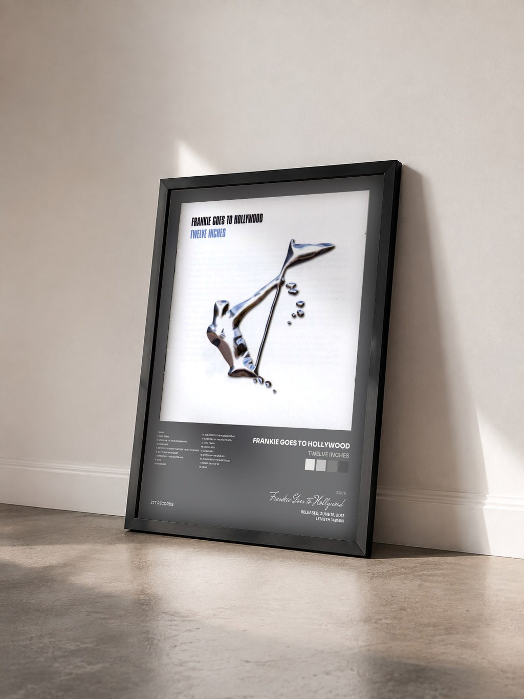 #noir Tableau de l'album Twelve Inches de Frankie Goes to Hollywood vu de trois quarts, cadre noir