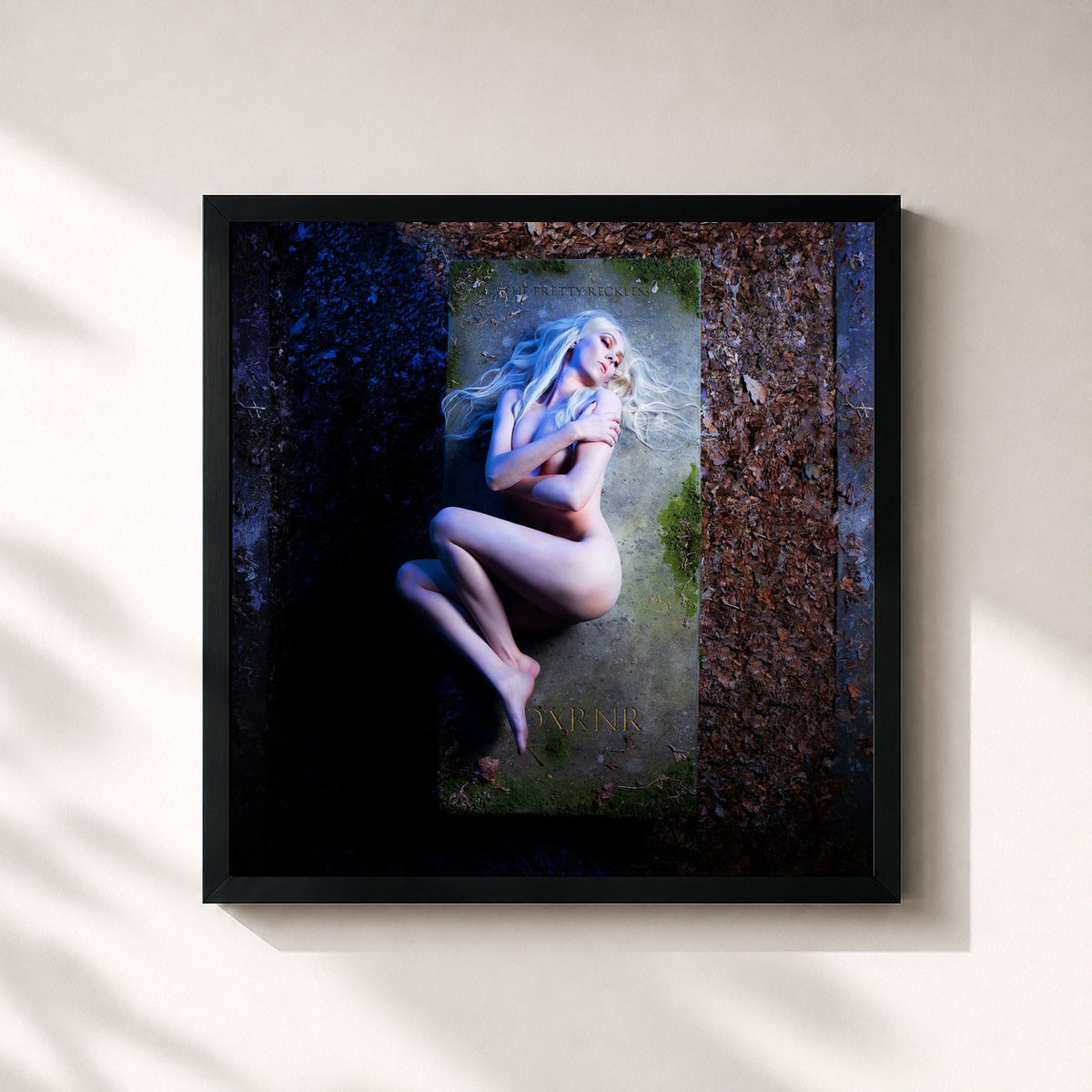 #noir Tableau carré de l'album Death by Rock and Roll de The Pretty Reckless, cadre noir 32x32 cm