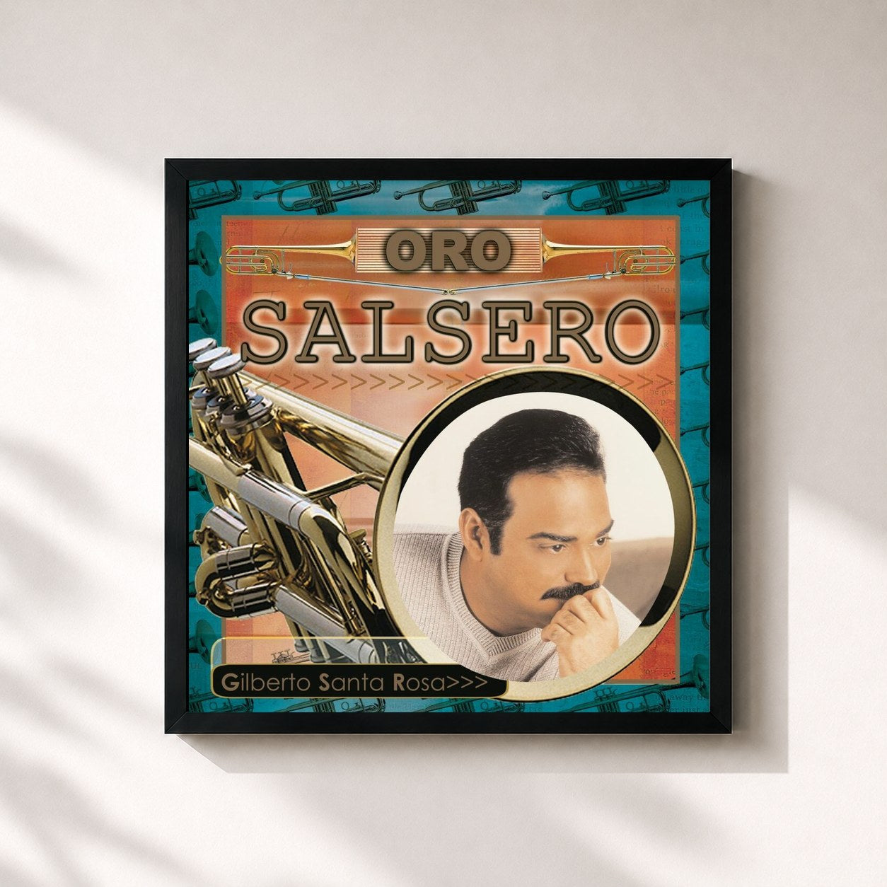 #noir Tableau carré de l'album Oro Salsero de Gilberto Santa Rosa, cadre noir 32x32 cm