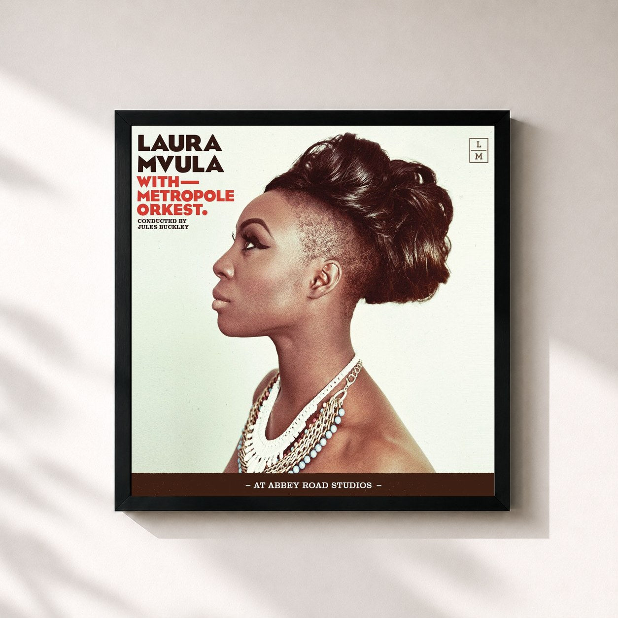 #noir Tableau carré de l'album Laura Mvula with Metropole Orkest conducted by Jules Buckley at Abbey Road Studios de Laura Mvula, cadre noir 32x32 cm