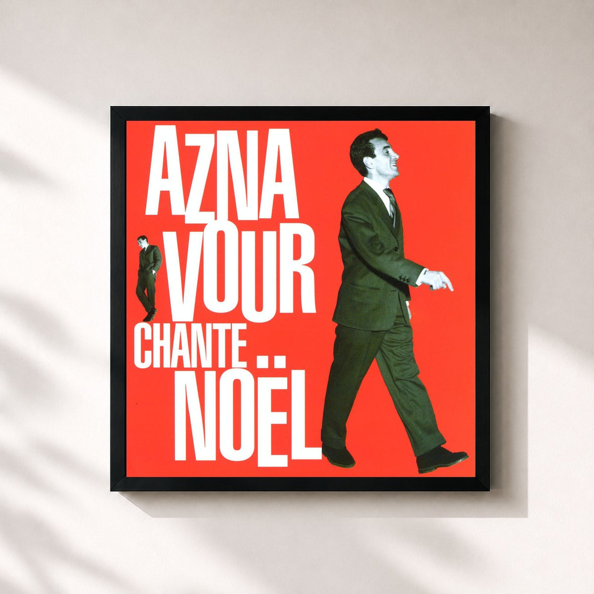 #noir Tableau carré de l'album Aznavour chante noël de Charles Aznavour, cadre noir 32x32 cm