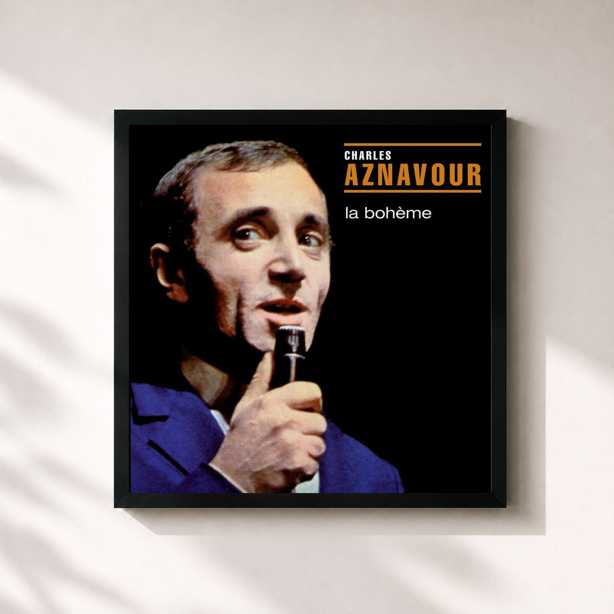 #noir Tableau carré de l'album La Bohème de Charles Aznavour, cadre noir 32x32 cm