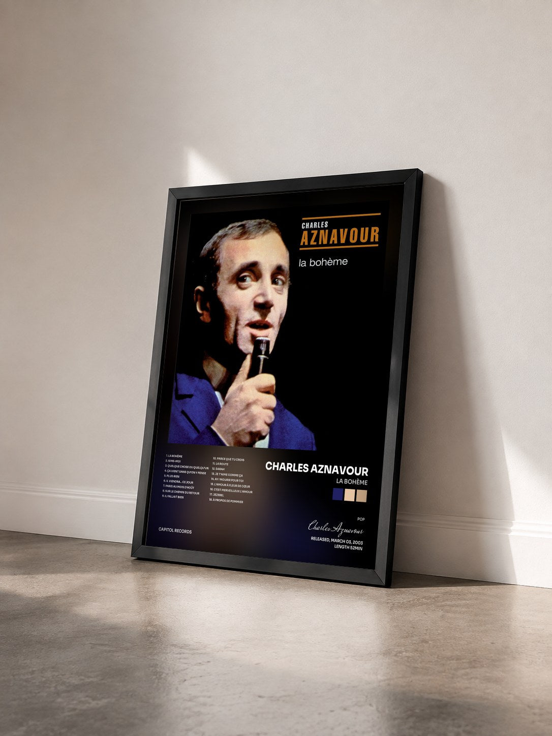 #noir Tableau de l'album La Bohème de Charles Aznavour vu de trois quarts, cadre noir