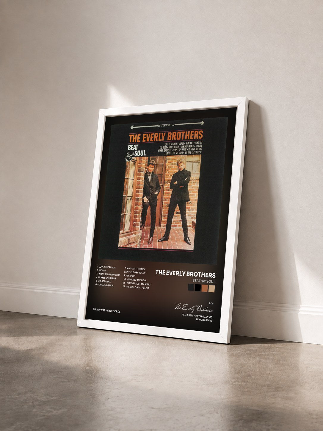 #blanc Tableau de l'album Beat 'n' Soul de The Everly Brothers vu de trois quarts, cadre blanc