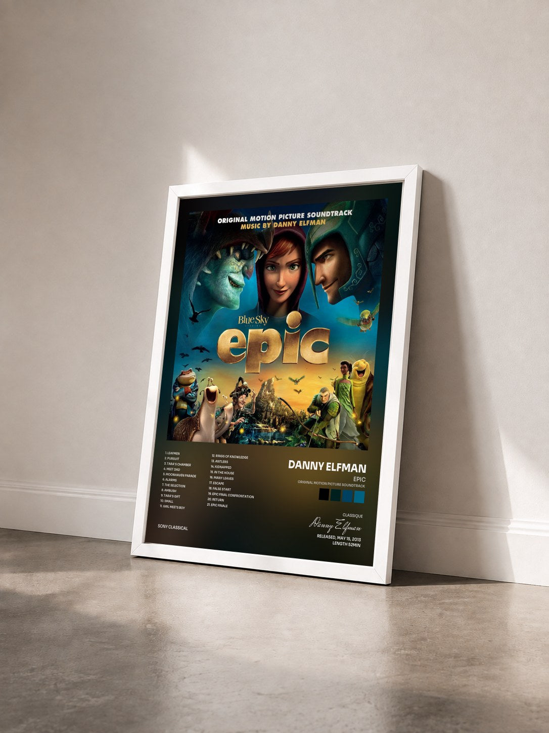#blanc Tableau de l'album Epic (Original Motion Picture Soundtrack) de Danny Elfman vu de trois quarts, cadre blanc