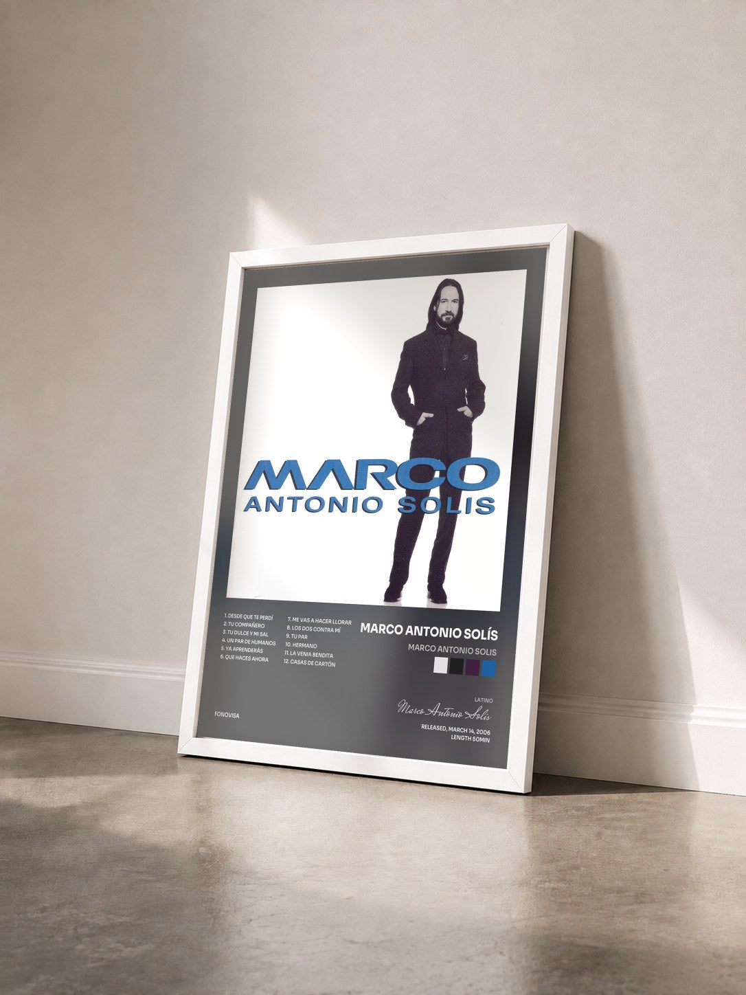 #blanc Tableau de l'album Marco Antonio Solis de Marco Antonio Solís vu de trois quarts, cadre blanc