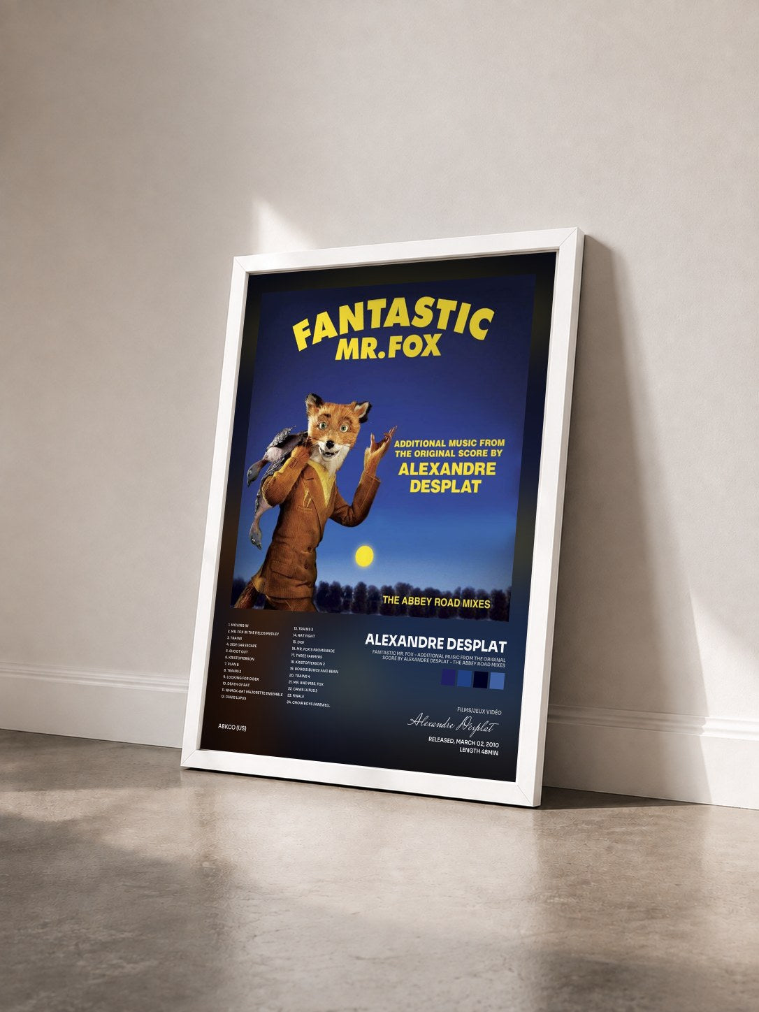 #blanc Tableau de l'album Fantastic Mr. Fox - Additional Music From The Original Score By Alexandre Desplat - The Abbey Road Mixes de Alexandre Desplat vu de trois quarts, cadre blanc