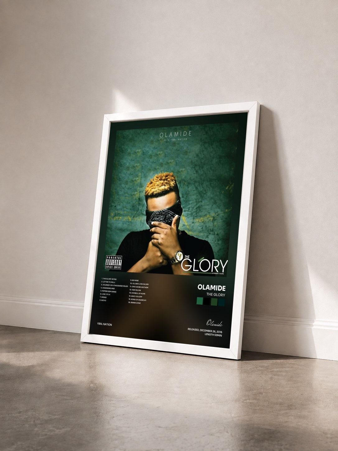 #blanc Tableau de l'album The Glory de Olamide vu de trois quarts, cadre blanc