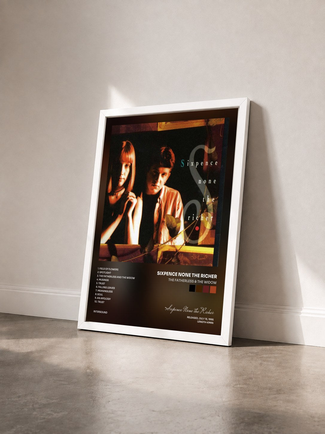 #blanc Tableau de l'album The Fatherless & The Widow de Sixpence None the Richer vu de trois quarts, cadre blanc
