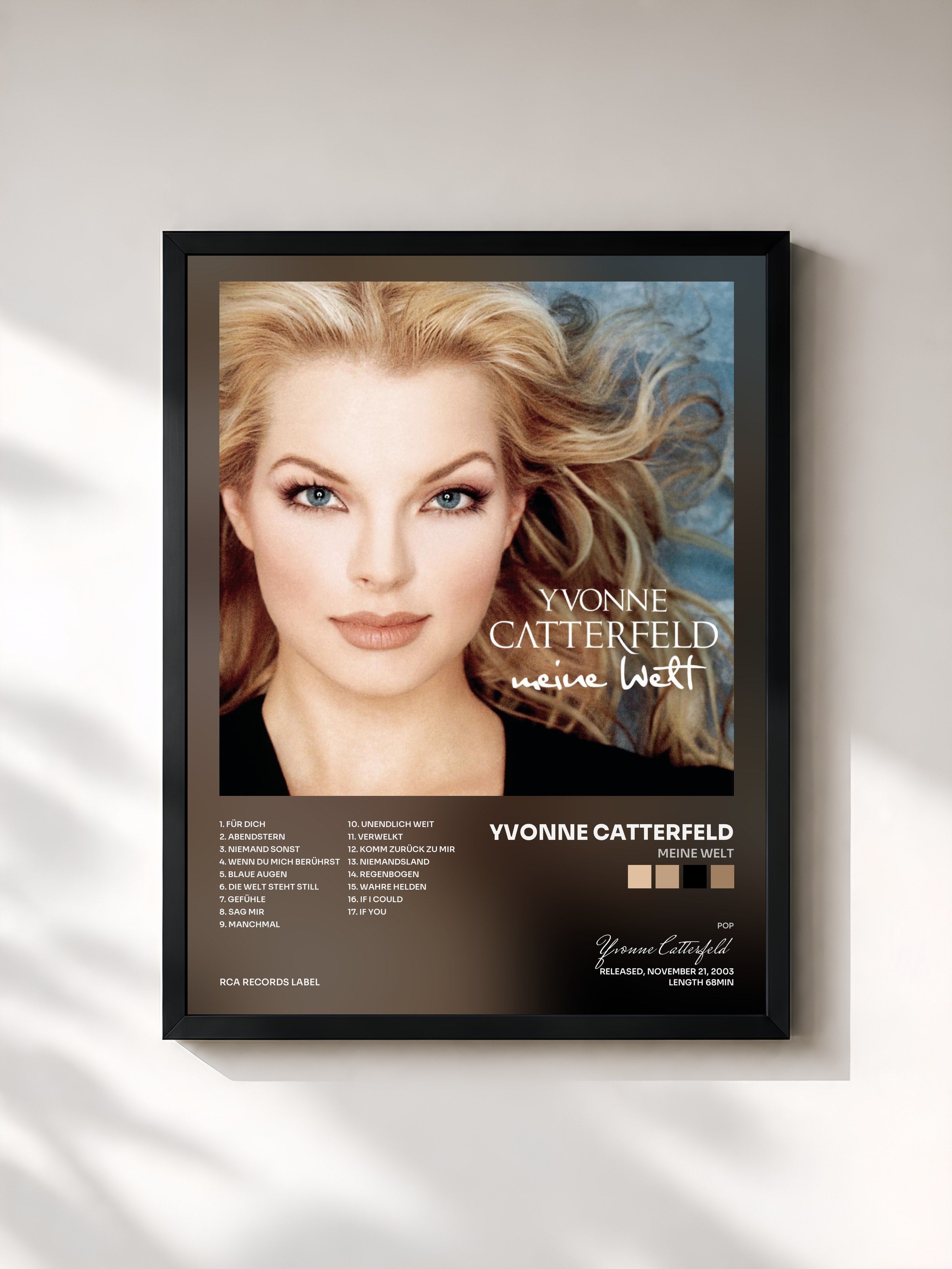 #noir Tableau de l'album Meine Welt de Yvonne Catterfeld, cadre noir, imprimé et encadré en France