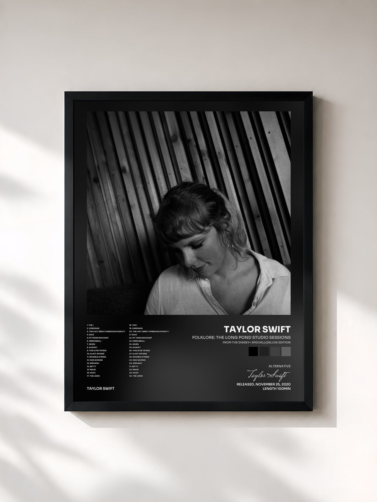 #noir Tableau de l'album folklore: the long pond studio sessions (from the Disney+ special) (deluxe edition) de Taylor Swift, cadre noir, imprimé et encadré en France