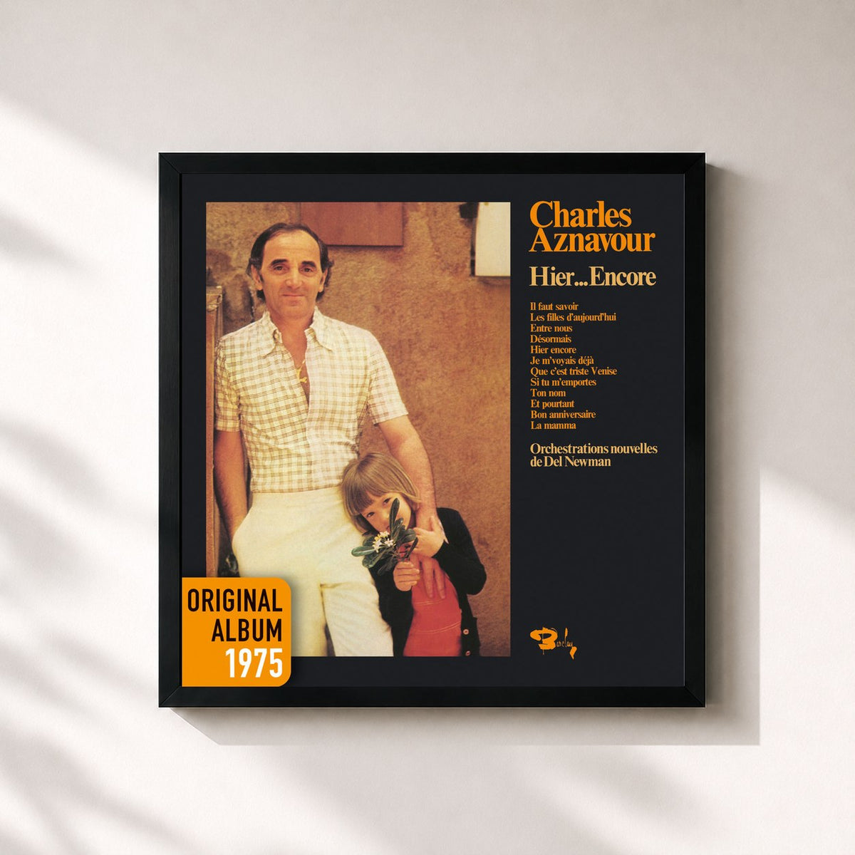 #noir Tableau carré de l'album Hier... Encore (Remastered 2014) de Charles Aznavour, cadre noir 32x32 cm