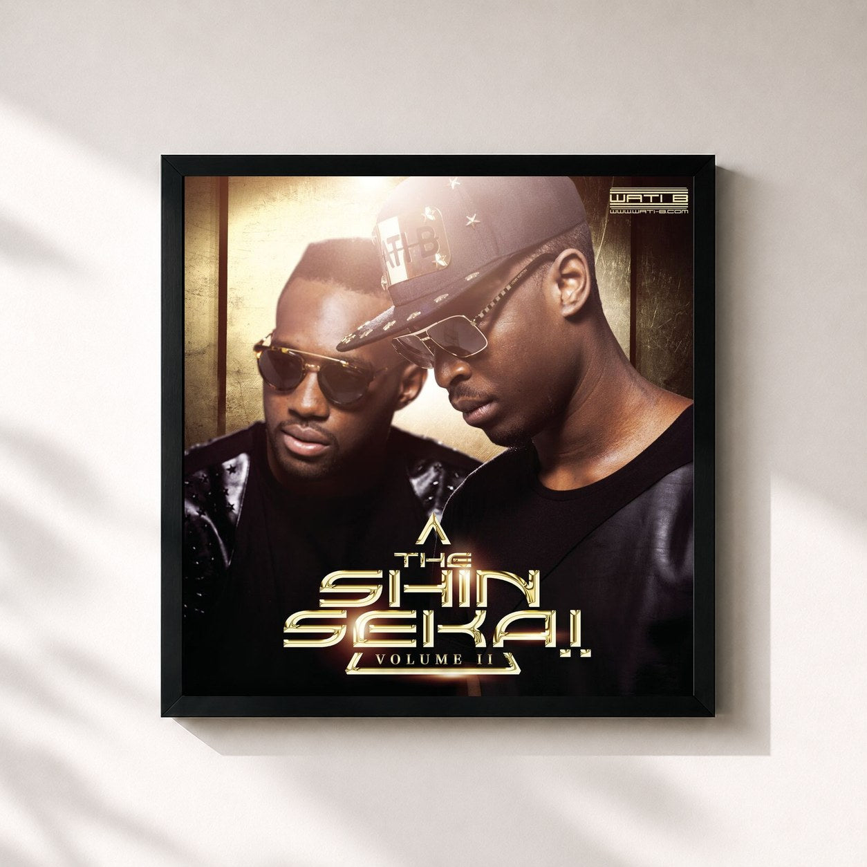 #noir Tableau carré de l'album The Shin Sekaï, Vol. 2 de The Shin Sekaï, cadre noir 32x32 cm