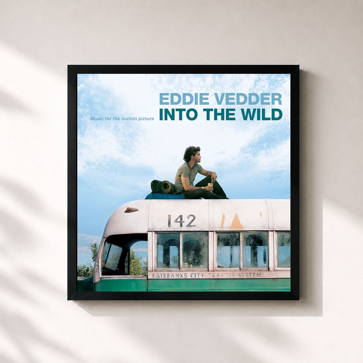 #noir Into The Wild (Music For The Motion Picture) de Eddie Vedder en lámina cuadrada enmarcada, marco negro de 32x32 cm