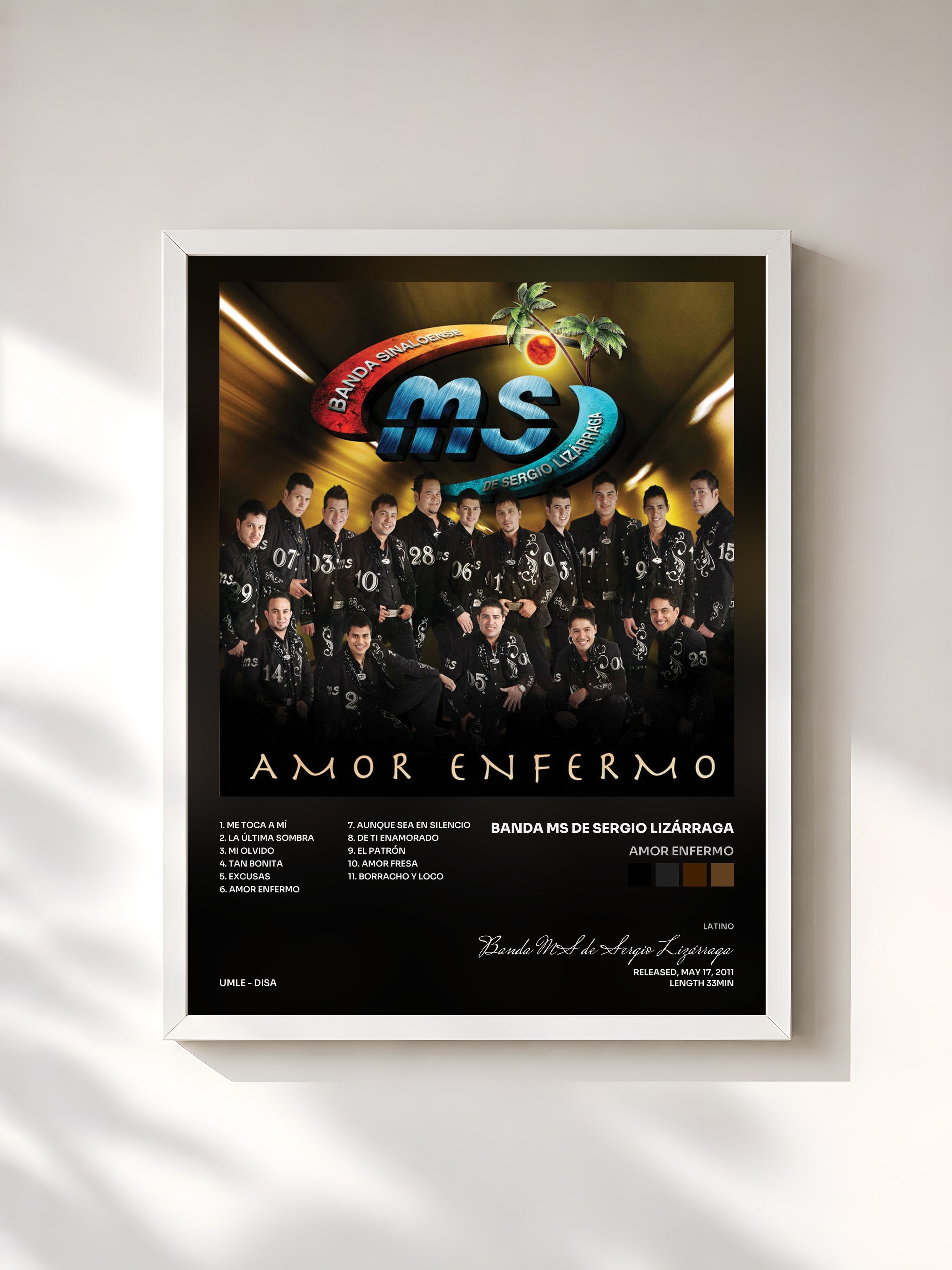 #blanc Tableau de l'album Amor Enfermo de Banda MS de Sergio Lizárraga, cadre blanc, imprimé et encadré en France