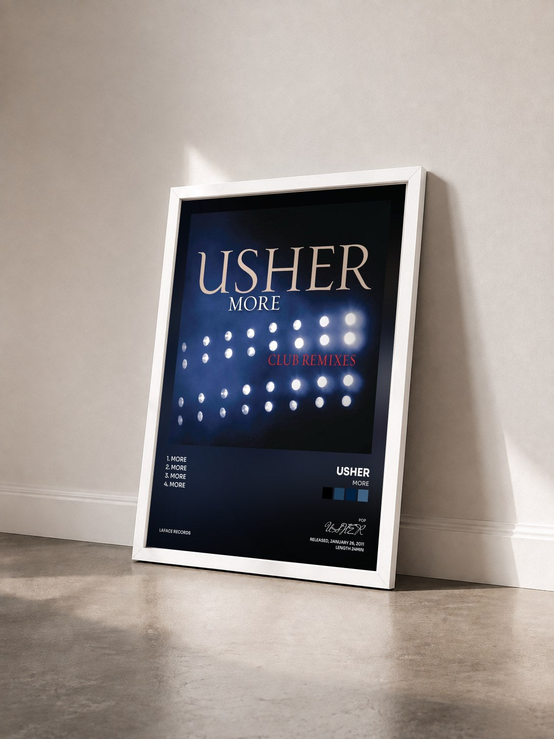 #blanc Tableau de l'album More de USHER vu de trois quarts, cadre blanc