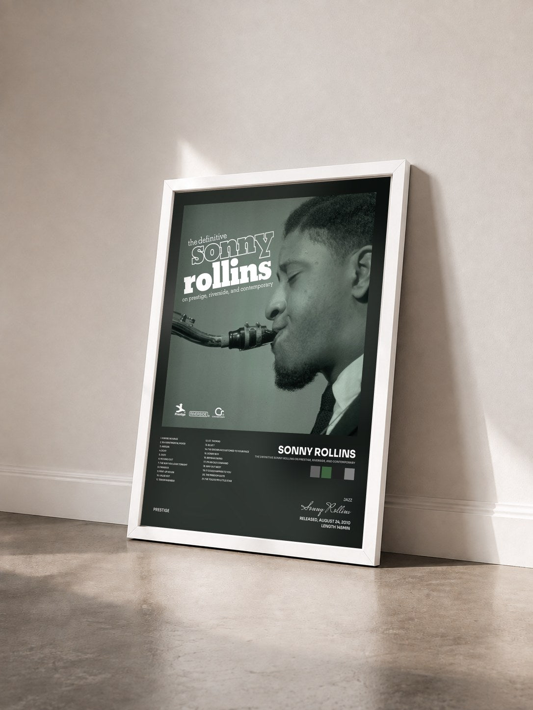 #blanc Tableau de l'album The Definitive Sonny Rollins On Prestige, Riverside, And Contemporary de Sonny Rollins vu de trois quarts, cadre blanc