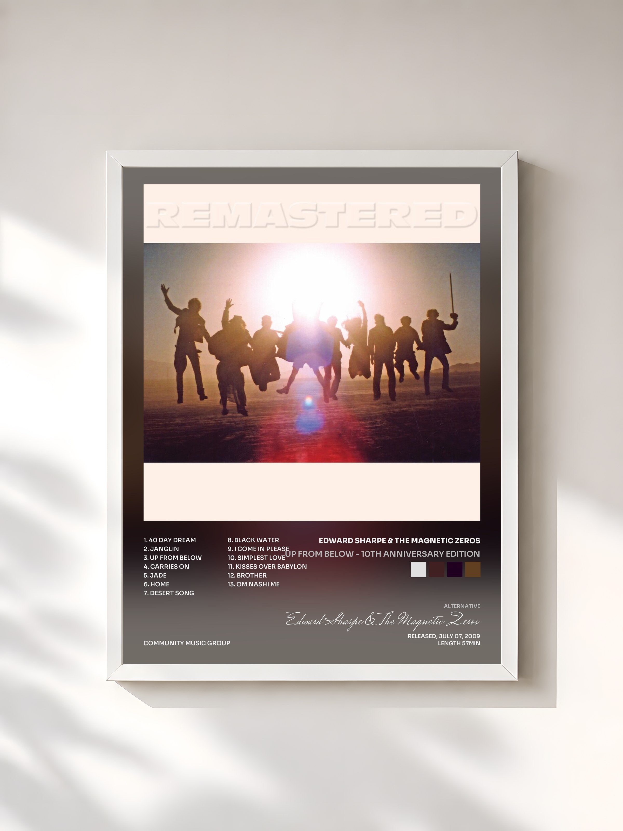 #blanc Tableau de l'album Up From Below - 10th Anniversary Edition de Edward Sharpe & The Magnetic Zeros, cadre blanc, imprimé et encadré en France