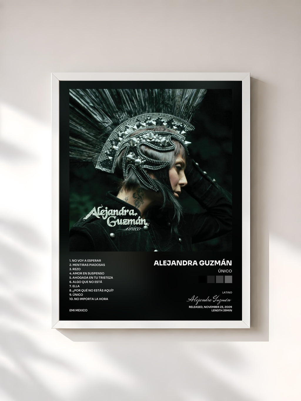 #blanc Tableau de l'album Único de Alejandra Guzmán, cadre blanc, imprimé et encadré en France
