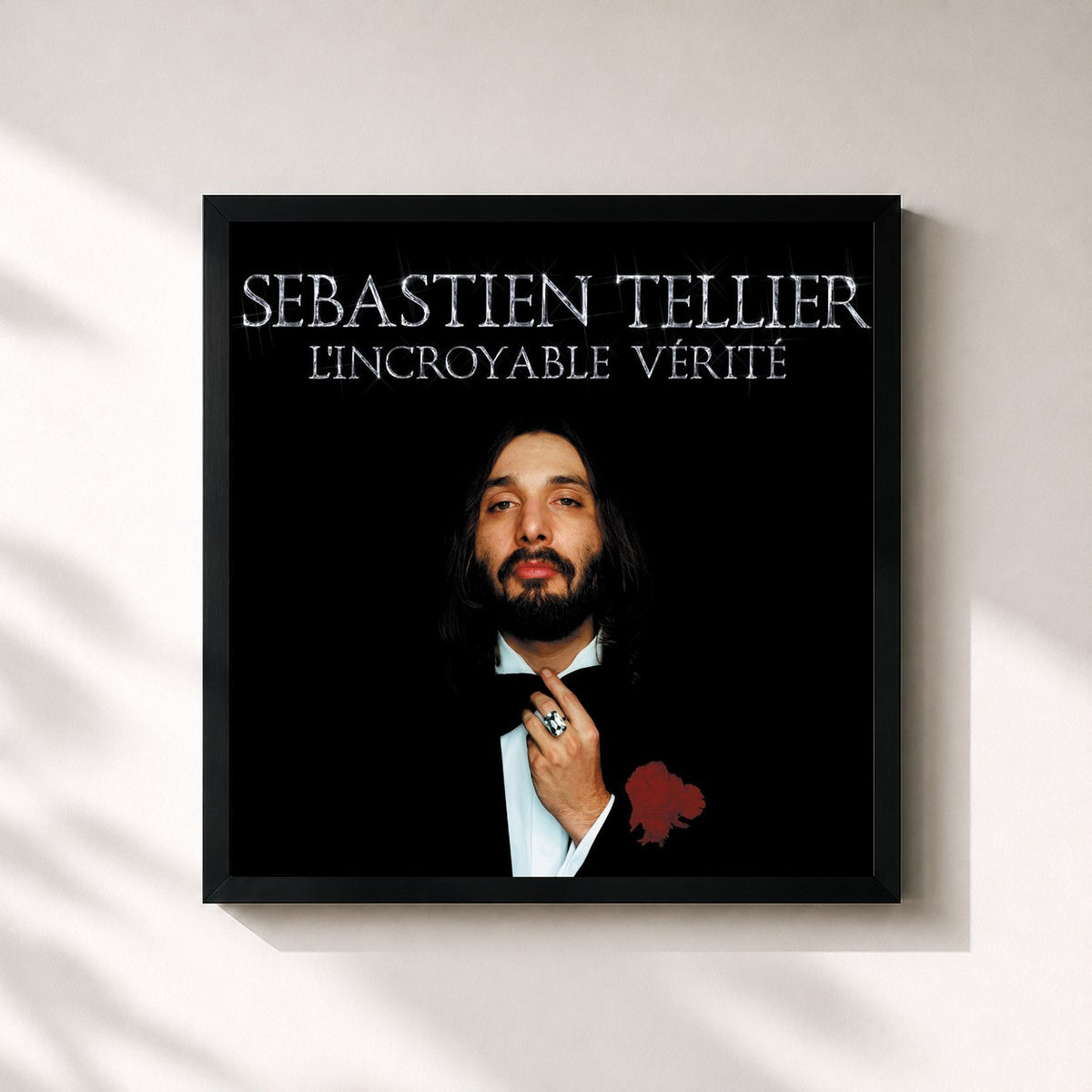 #noir Tableau carré de l'album L'incroyable vérité de Sébastien Tellier, cadre noir 32x32 cm