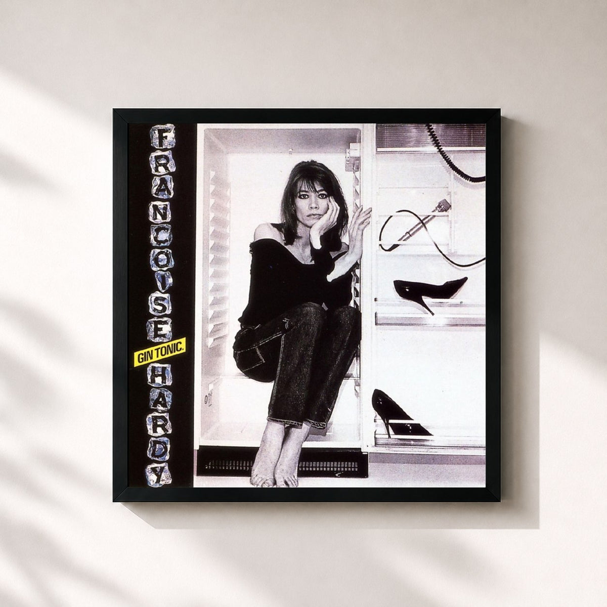 #noir Gin Tonic von Françoise Hardy als quadratischer Kunstdruck, schwarzer Rahmen 32x32 cm