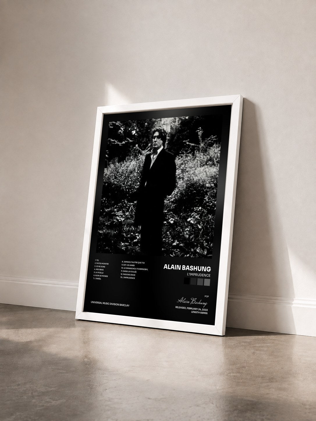 #blanc L'Imprudence di Alain Bashung in stampa incorniciata vista di tre quarti, cornice bianca