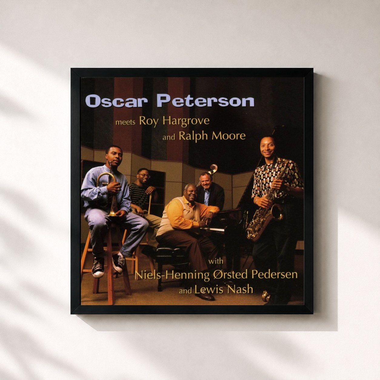#noir Tableau carré de l'album Oscar Peterson Meets Roy Hargrove And Ralph Moore de Oscar Peterson, cadre noir 32x32 cm
