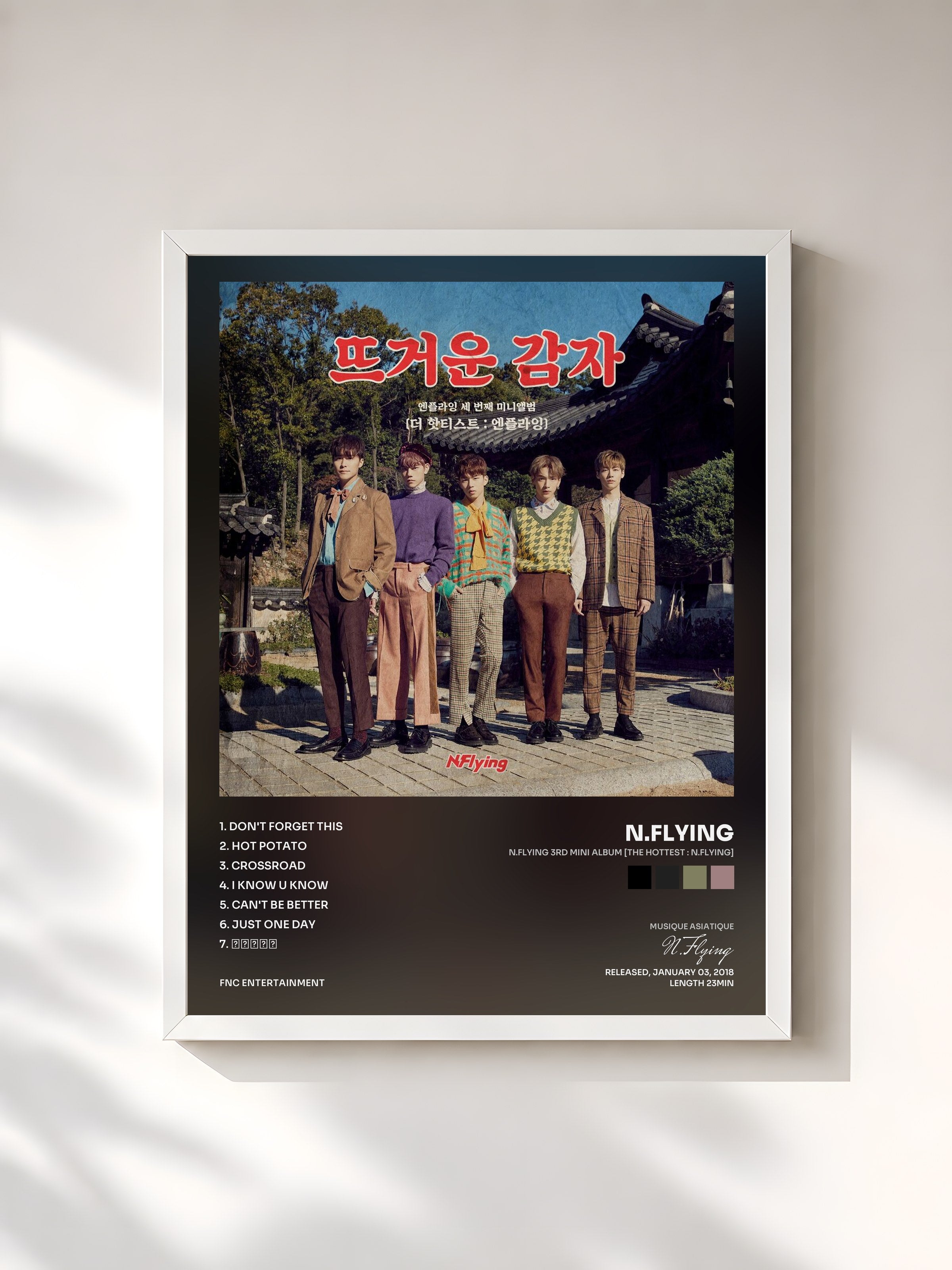 #blanc Tableau de l'album N.Flying 3rd Mini Album [THE HOTTEST : N.Flying] de N.Flying, cadre blanc, imprimé et encadré en France