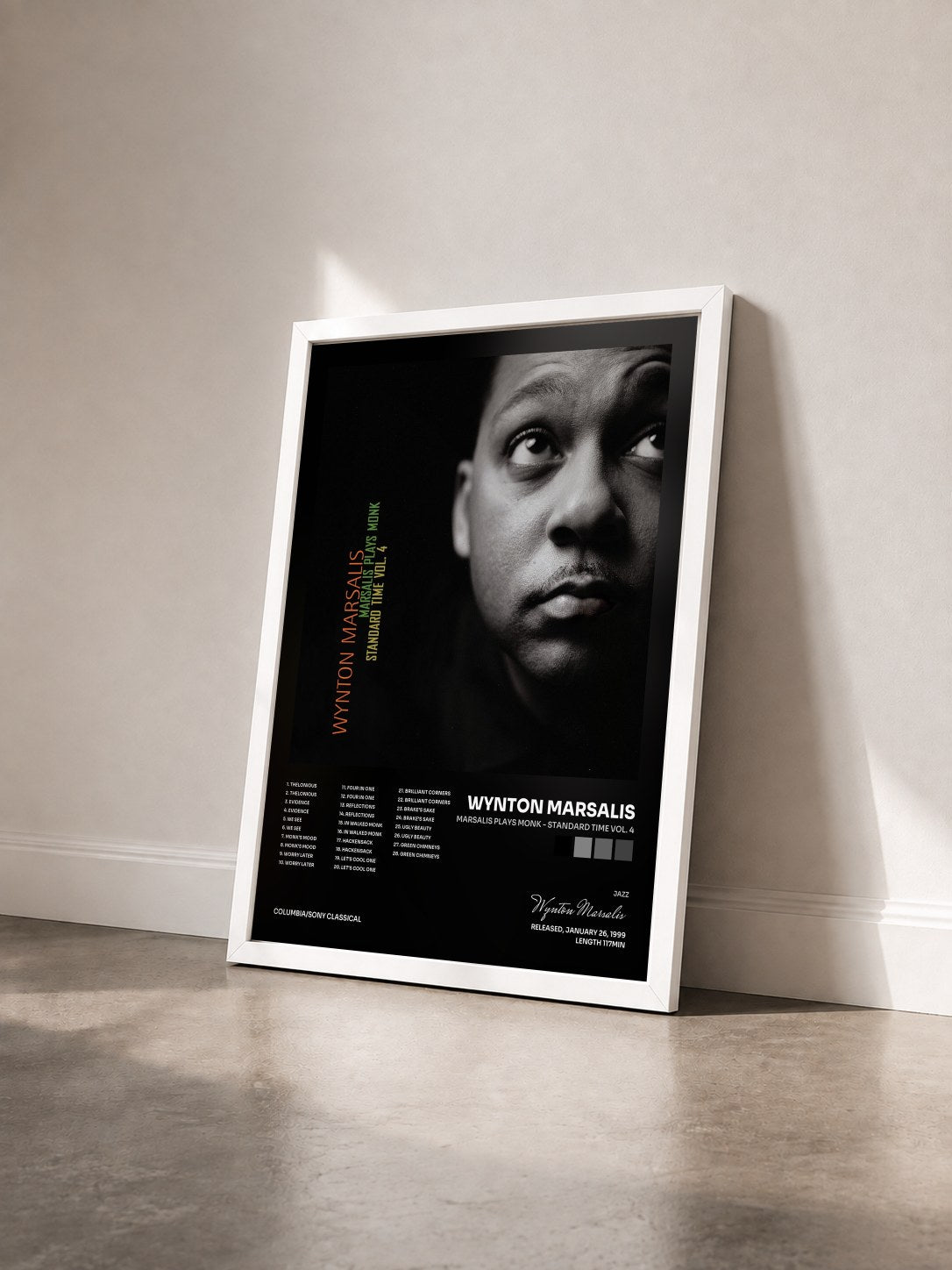 #blanc Tableau de l'album Marsalis Plays Monk - Standard Time Vol. 4 de Wynton Marsalis vu de trois quarts, cadre blanc