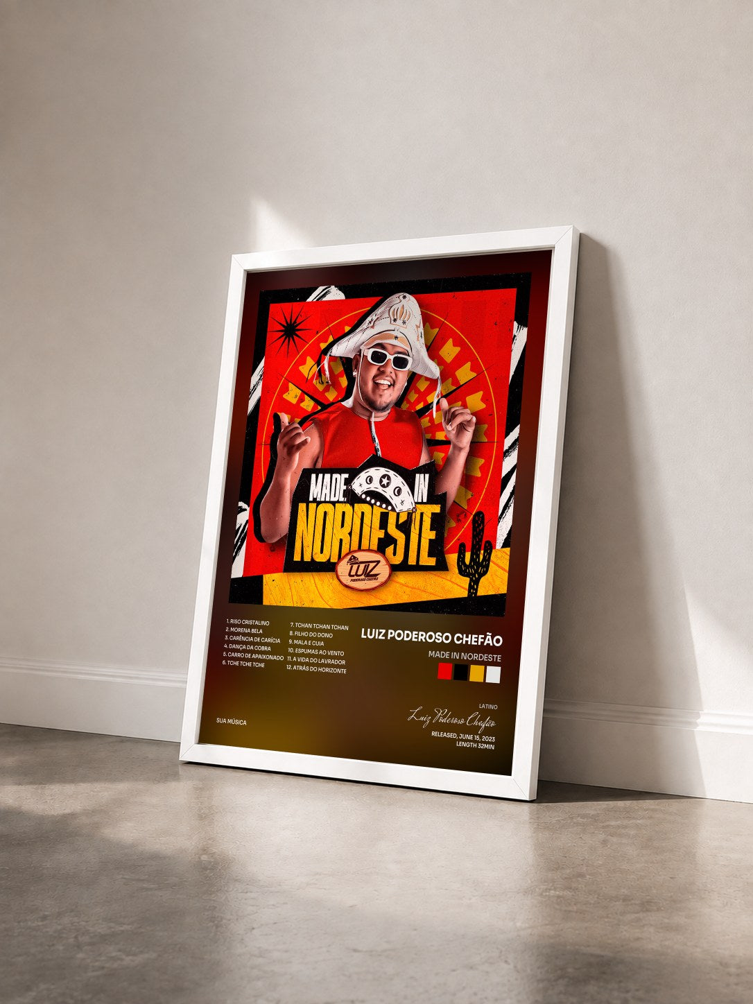 #blanc Tableau de l'album Made In Nordeste de Luiz Poderoso Chefão vu de trois quarts, cadre blanc