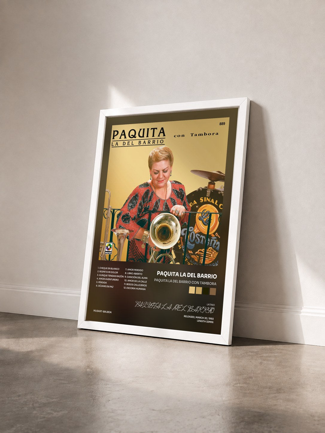 #blanc Tableau de l'album Paquita La Del Barrio Con Tambora de PAQUITA LA DEL BARRIO vu de trois quarts, cadre blanc