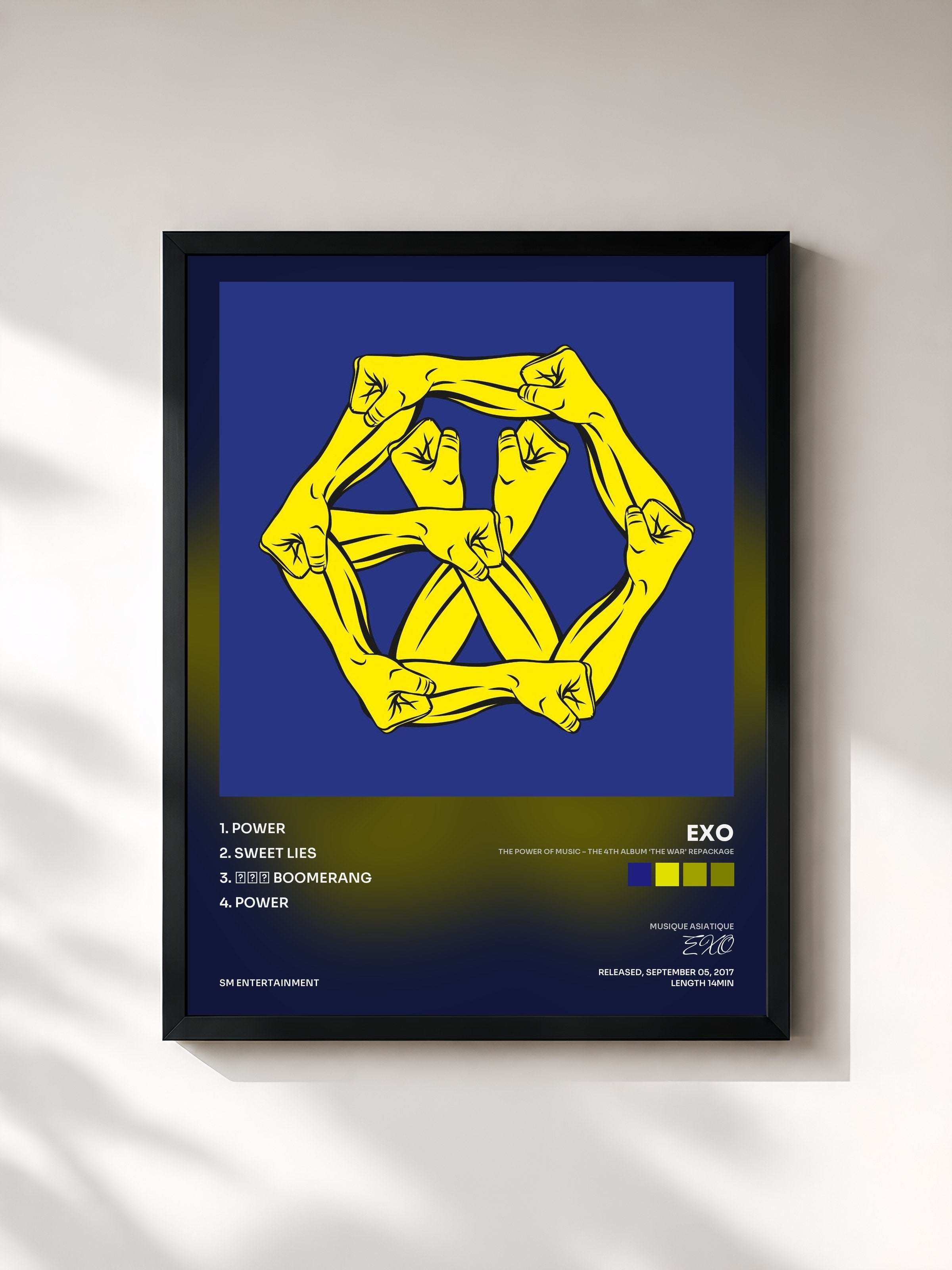 #noir Tableau de l'album THE POWER OF MUSIC – The 4th Album ‘THE WAR’ Repackage de EXO, cadre noir, imprimé et encadré en France