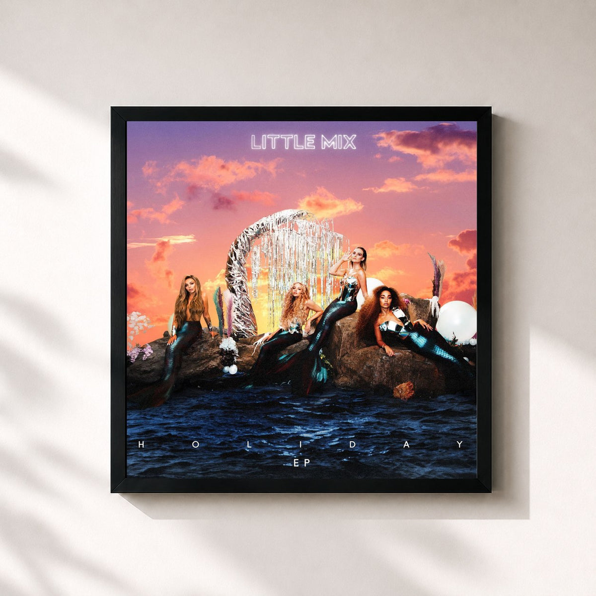 #noir Tableau carré de l'album Holiday - EP de Little Mix, cadre noir 32x32 cm