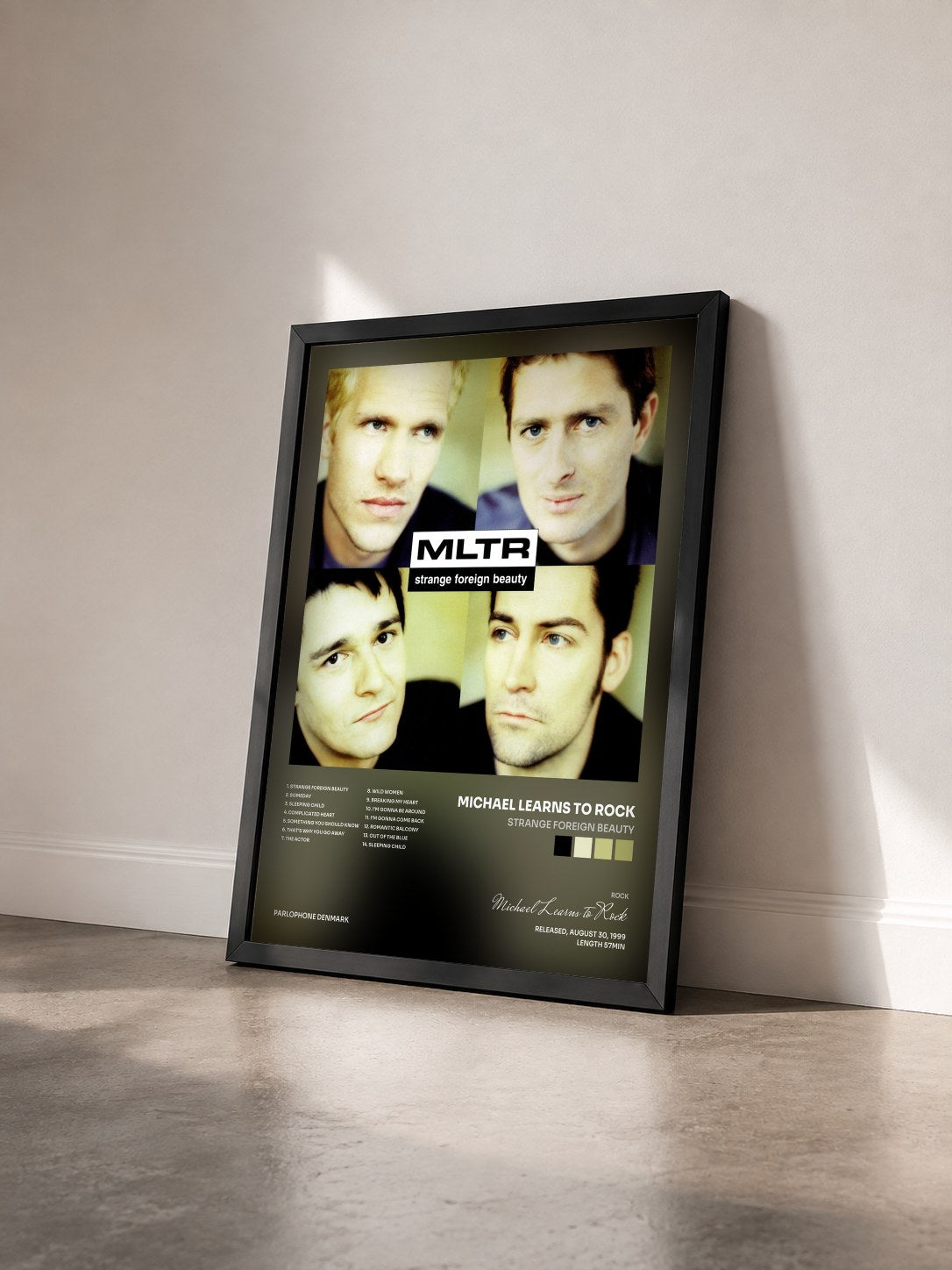 #noir Tableau de l'album Strange Foreign Beauty de Michael Learns to Rock vu de trois quarts, cadre noir
