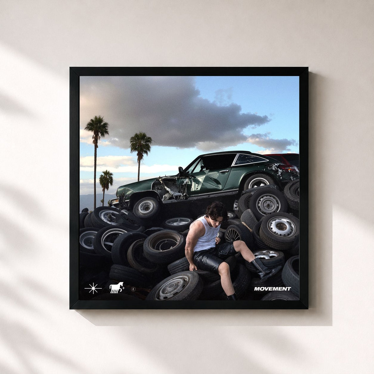 #noir Tableau carré de l'album Movement de Petit Biscuit, cadre noir 32x32 cm