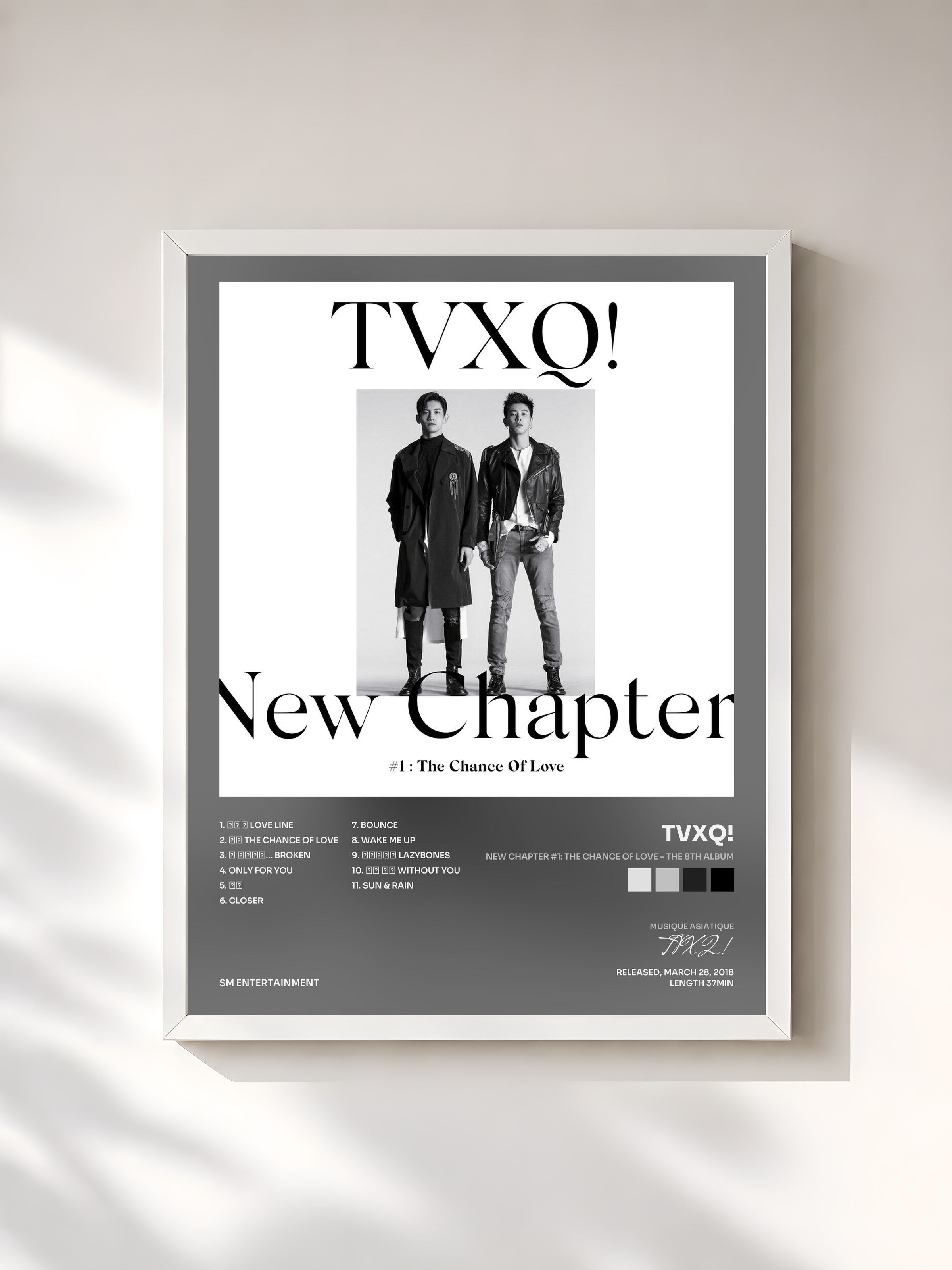 #blanc Tableau de l'album New Chapter #1: The Chance of Love - The 8th Album de TVXQ!, cadre blanc, imprimé et encadré en France
