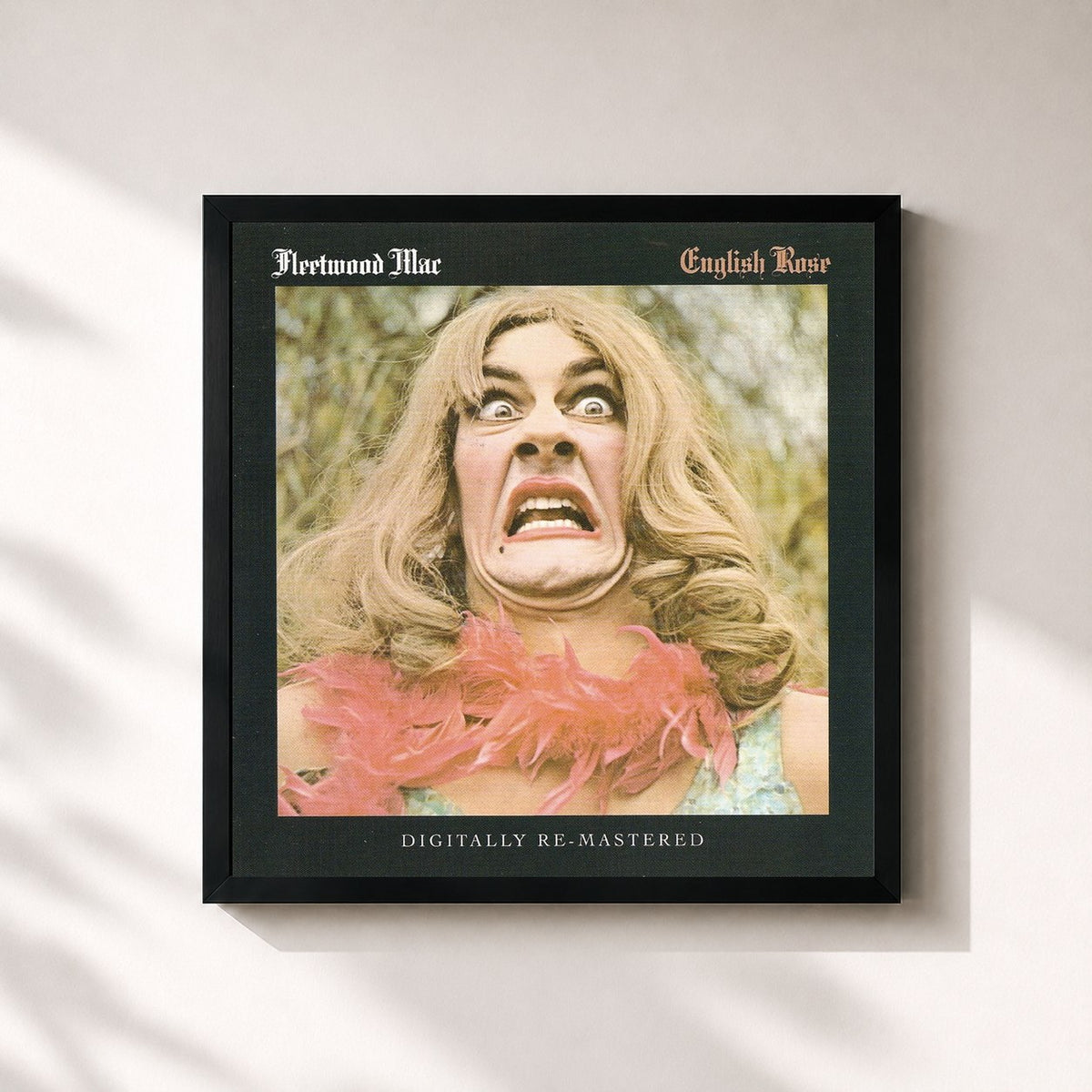 #noir English Rose von Fleetwood Mac als quadratischer Kunstdruck, schwarzer Rahmen 32x32 cm