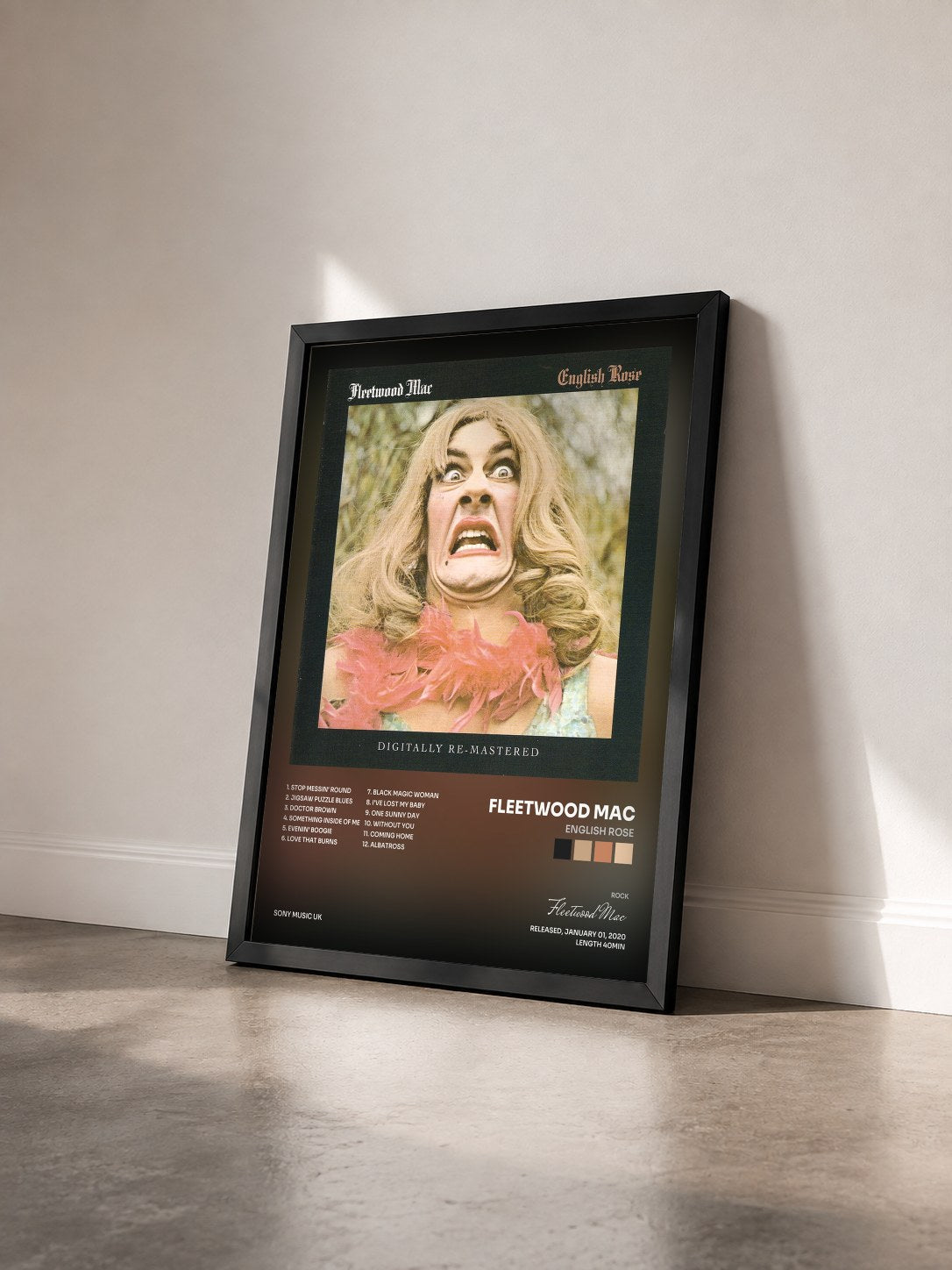#noir English Rose von Fleetwood Mac als gerahmter Kunstdruck von schräg gesehen, schwarzer Rahmen