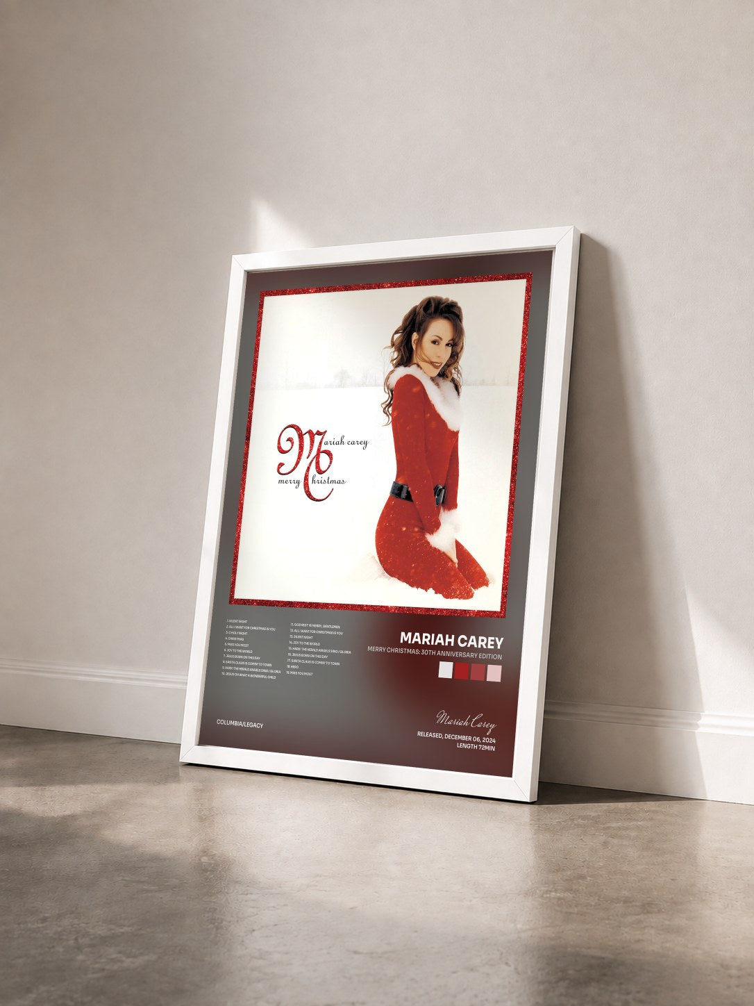 #blanc Tableau de l'album Merry Christmas: 30th Anniversary Edition de Mariah Carey vu de trois quarts, cadre blanc