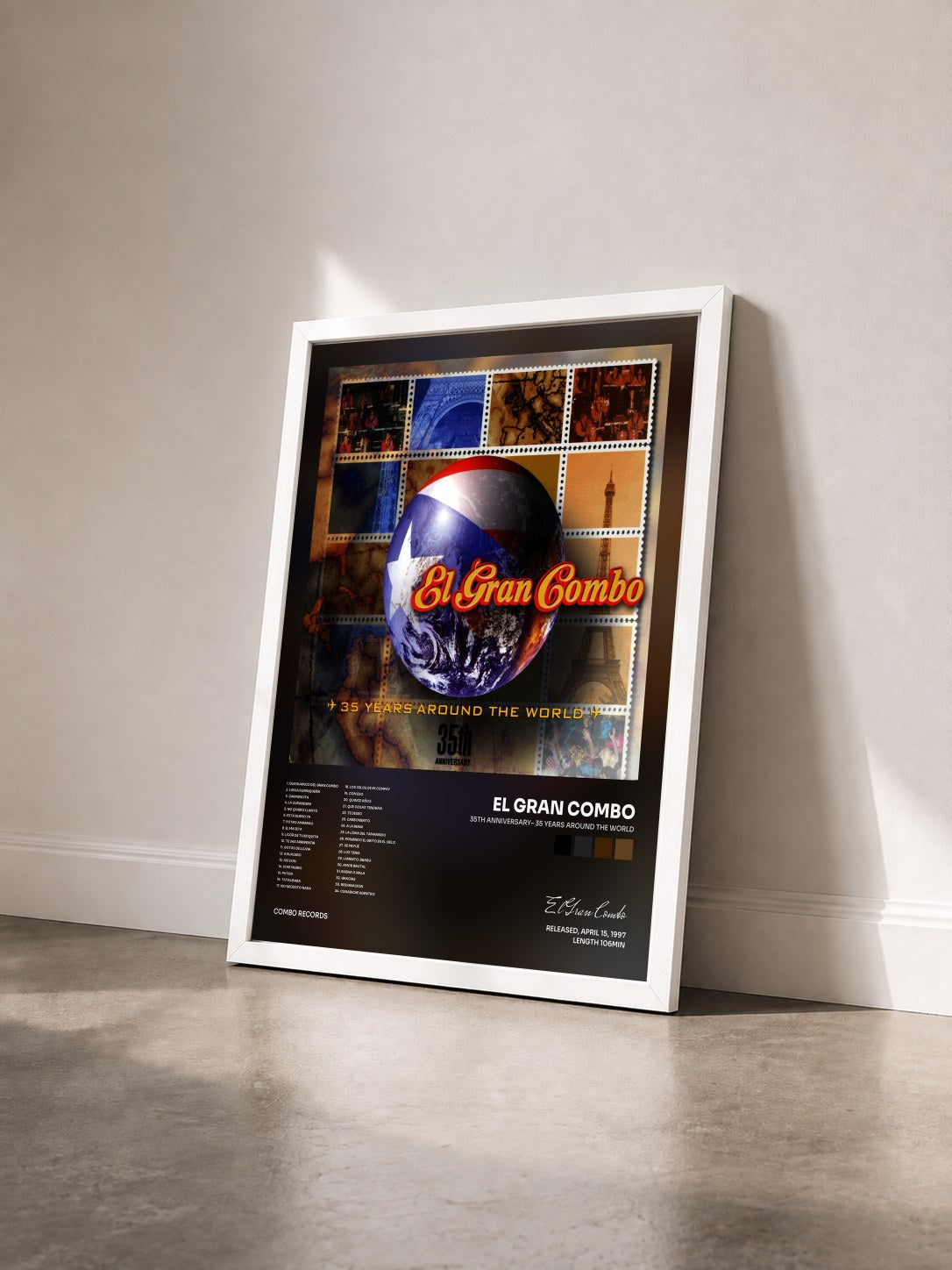#blanc Tableau de l'album 35th Anniversary- 35 Years Around the World de El Gran Combo vu de trois quarts, cadre blanc