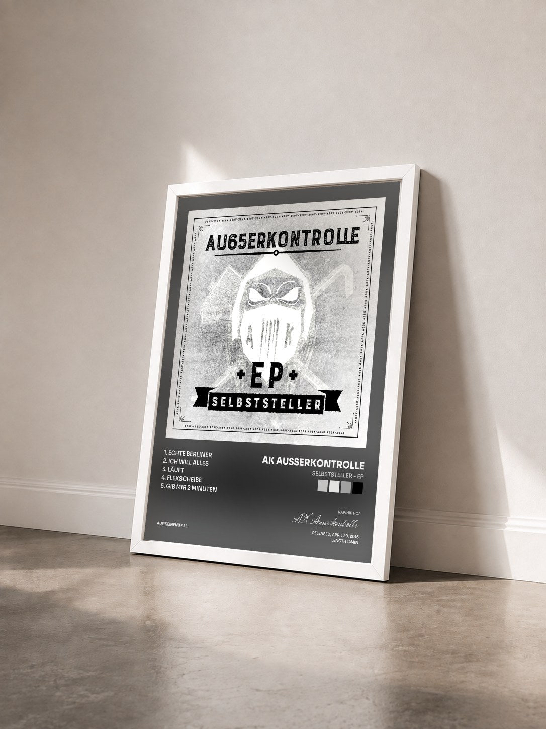 #blanc Tableau de l'album Selbststeller - EP de AK Ausserkontrolle vu de trois quarts, cadre blanc