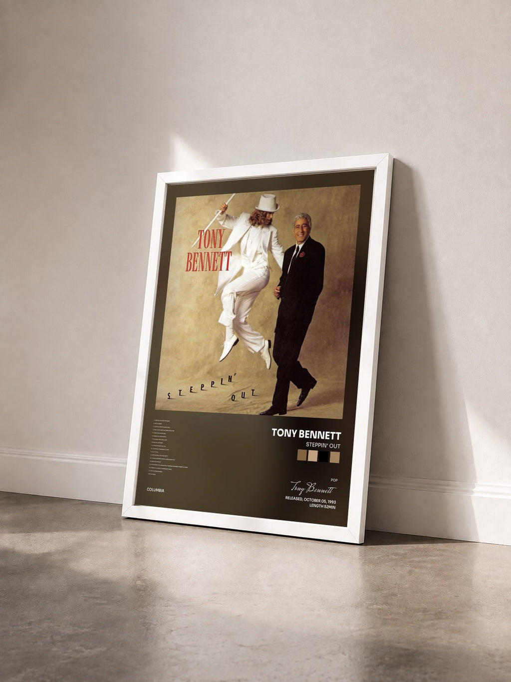 #blanc Tableau de l'album Steppin' Out de Tony Bennett vu de trois quarts, cadre blanc