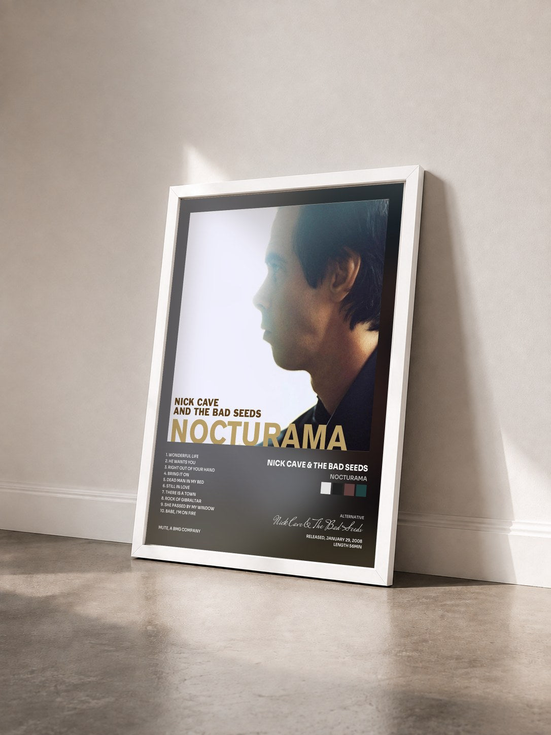 #blanc Tableau de l'album Nocturama de Nick Cave & The Bad Seeds vu de trois quarts, cadre blanc
