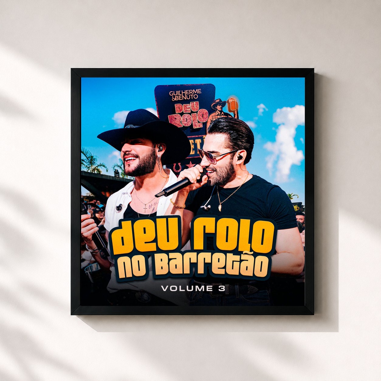 #noir Tableau carré de l'album Deu Rolo No Barretão - Vol. 03 de Guilherme & Benuto, cadre noir 32x32 cm