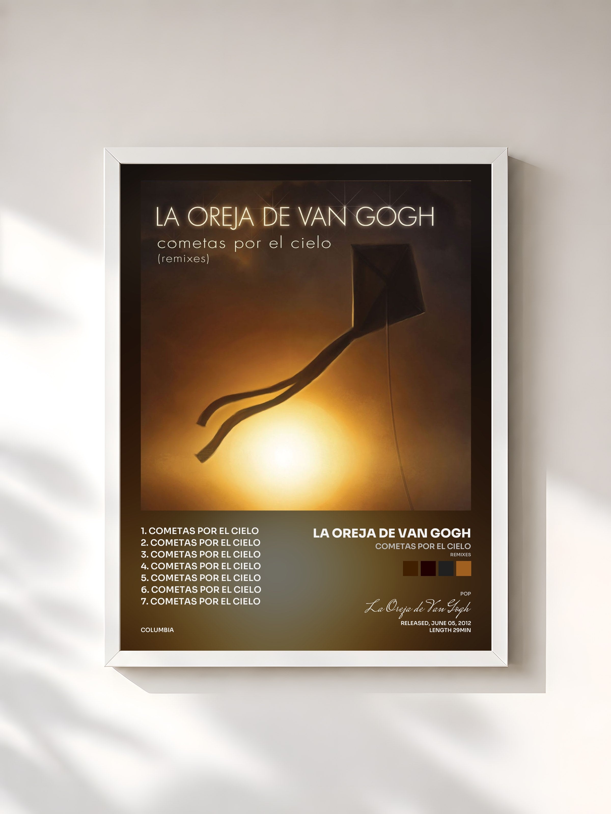 #blanc Tableau de l'album Cometas Por El Cielo (Remixes) de La Oreja de Van Gogh, cadre blanc, imprimé et encadré en France