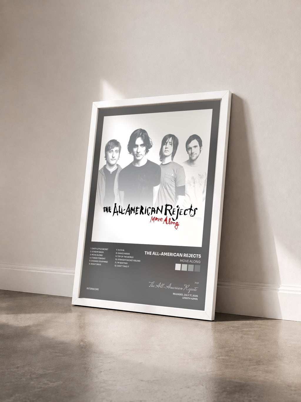 #blanc Tableau de l'album Move Along de The All-American Rejects vu de trois quarts, cadre blanc