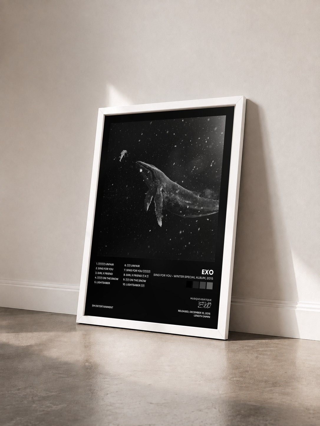 #blanc Tableau de l'album SING FOR YOU - Winter Special Album, 2015 de EXO vu de trois quarts, cadre blanc